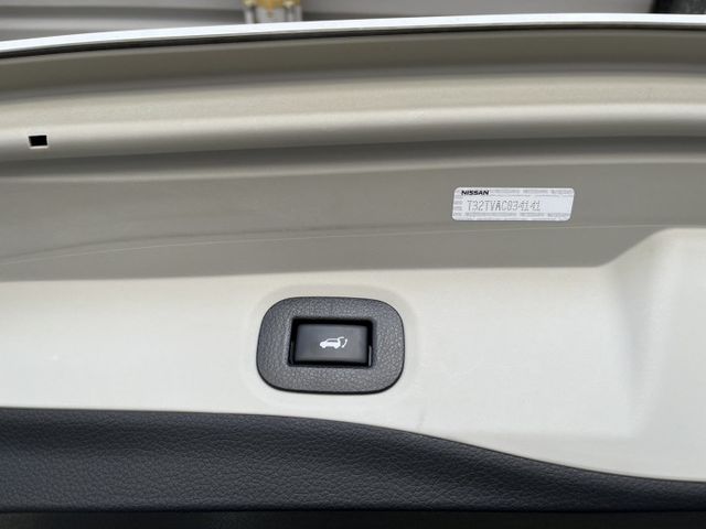 2WD智行版 僅跑5萬 全速域ACC/電尾門/360環景/車道偏離/盲點/CarPlay  第13張相片
