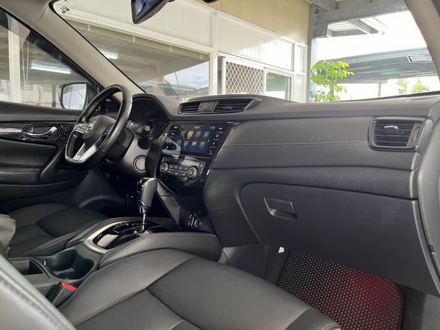 2WD智行版 僅跑5萬 全速域ACC/電尾門/360環景/車道偏離/盲點/CarPlay  第15張相片