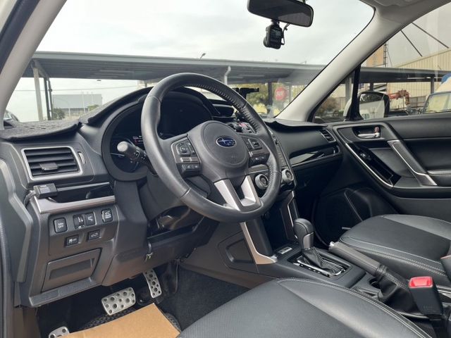 Forester XT-P 僅跑7萬 AWD/末代渦輪240P/電尾門/車側影像/盲點偵測/HK音響/車身密碼鎖  第14張相片