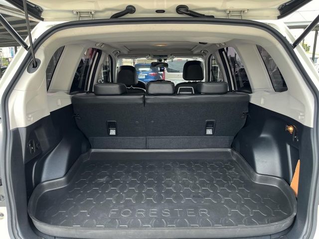 Forester XT-P 僅跑7萬 AWD/末代渦輪240P/電尾門/車側影像/盲點偵測/HK音響/車身密碼鎖  第19張相片