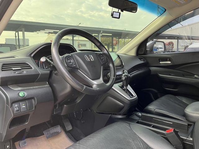 原廠保養 僅跑13萬 八核高規安卓機/換檔撥片/恆溫/定速/倒車顯影 內外綿密 高性價比 耐用車款  第13張相片