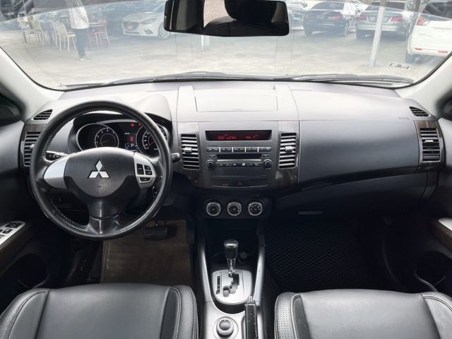 OUTLANDER  第8張相片