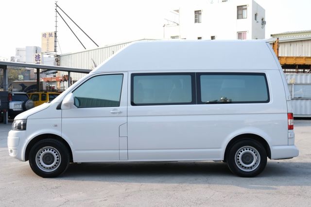 ❬太星汽車❭ T5 KOMBI L 高頂長軸 車宿 車泊 車床 野營改裝首選  第5張相片