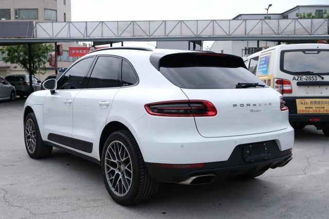 ❬太星汽車❭ 台南專營原漆、原鈑件、低里程車輛  第5張相片