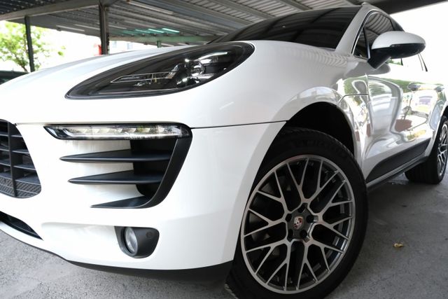 ❬太星汽車❭ 台南專營原漆、原鈑件、低里程車輛  第19張相片