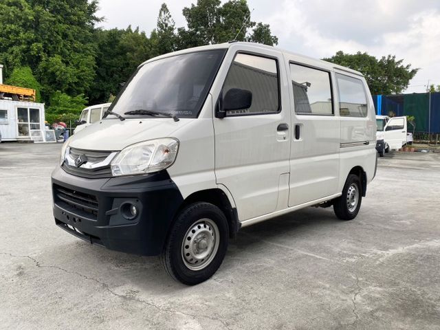 ❬太星汽車❭ 台南專營原漆、原鈑件、低里程車輛  第3張相片