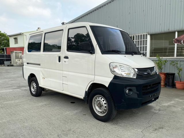 ❬太星汽車❭ 台南專營原漆、原鈑件、低里程車輛  第6張相片