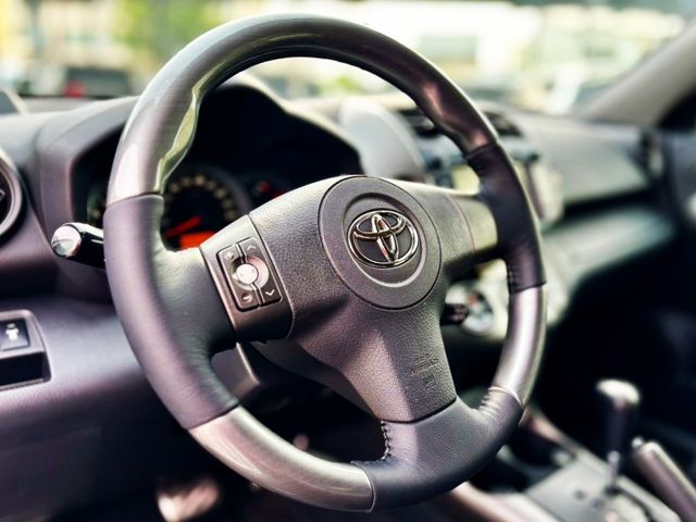 ❬太星汽車❭ 台南專營原漆、原鈑件、低里程車輛  第13張相片