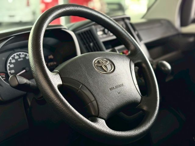 ❬太星汽車❭ 台南專營原漆、原鈑件、低里程車輛  第10張相片