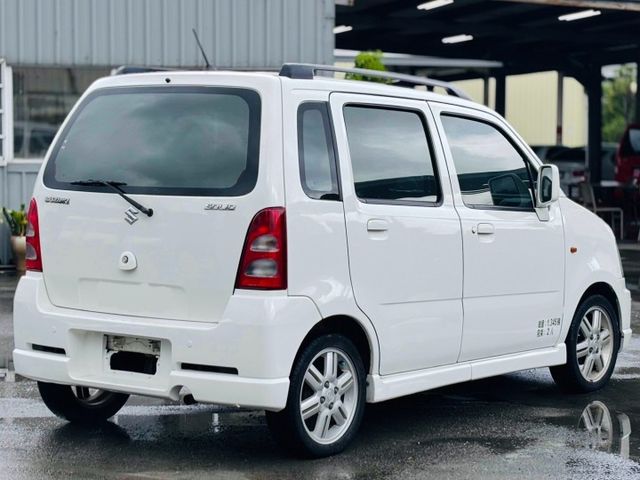 ❬太星汽車❭ 台南專營原漆、原鈑件、低里程車輛  第6張相片