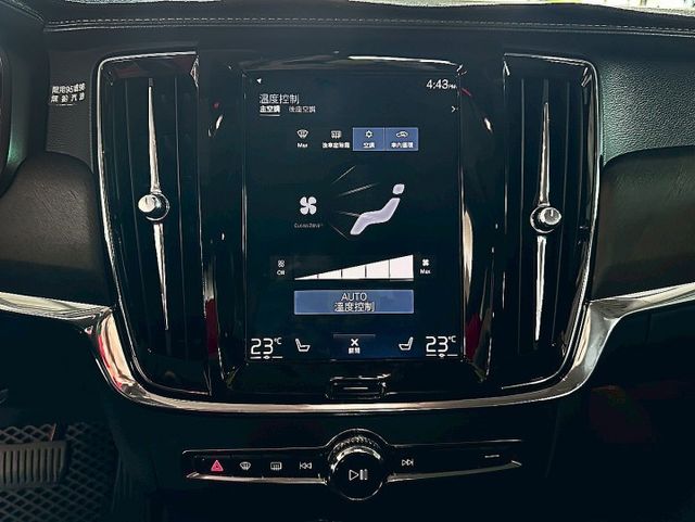 V90 CROSS COUNTRY  第8張相片