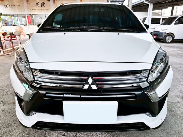 〈台南太星汽車〉電尾門、摸門、安卓機、環景、盲點 配備齊全 車況近新僅跑1.6萬公里  第2張相片