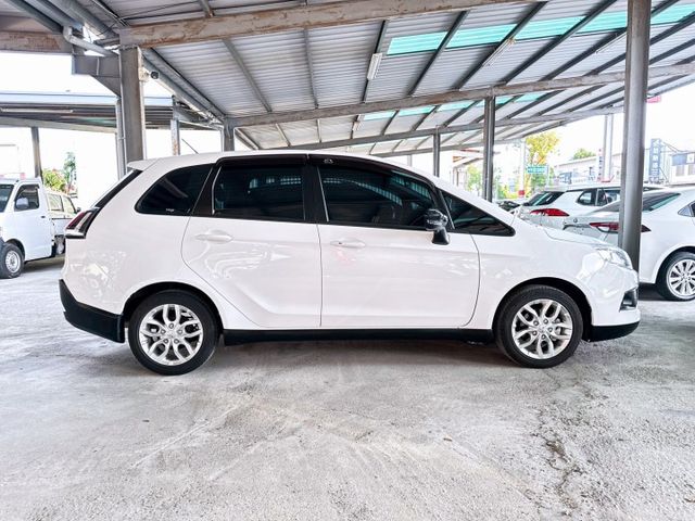 〈台南太星汽車〉電尾門、摸門、安卓機、環景、盲點 配備齊全 車況近新僅跑1.6萬公里  第3張相片