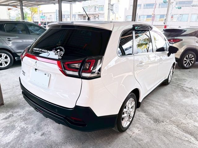 〈台南太星汽車〉電尾門、摸門、安卓機、環景、盲點 配備齊全 車況近新僅跑1.6萬公里  第5張相片