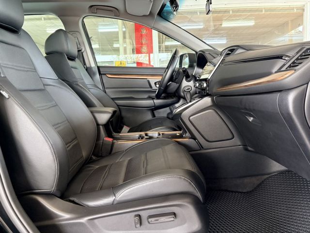 〈台南太星汽車〉S版 僅跑4萬多公里 全程原廠保養 同級最高CP值  第6張相片