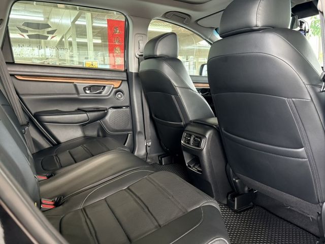 〈台南太星汽車〉S版 僅跑4萬多公里 全程原廠保養 同級最高CP值  第14張相片