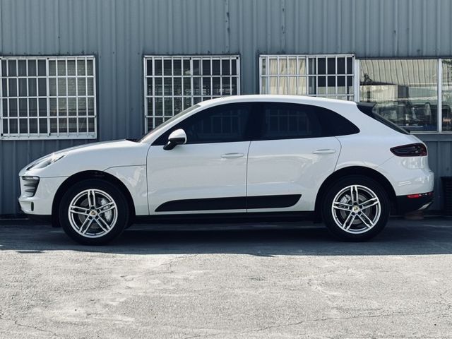 總代理Premium Package Plus 白金版 僅跑8萬多公里 原漆原鈑件  第2張相片