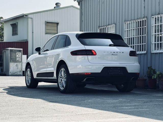 總代理Premium Package Plus 白金版 僅跑8萬多公里 原漆原鈑件  第3張相片