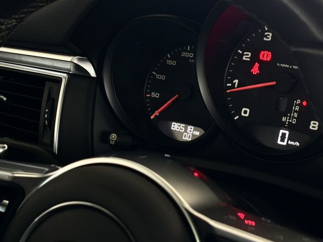 總代理Premium Package Plus 白金版 僅跑8萬多公里 原漆原鈑件  第6張相片