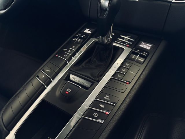 總代理Premium Package Plus 白金版 僅跑8萬多公里 原漆原鈑件  第11張相片