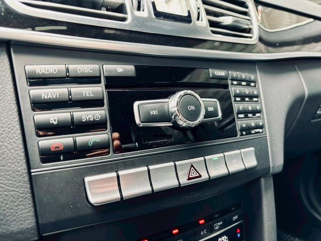 全車原漆  里程僅跑3萬多公里 車況非常漂亮 看照片就知道 不管是內裝配備、外觀該有的舒適與實用性都顧到了  第12張相片