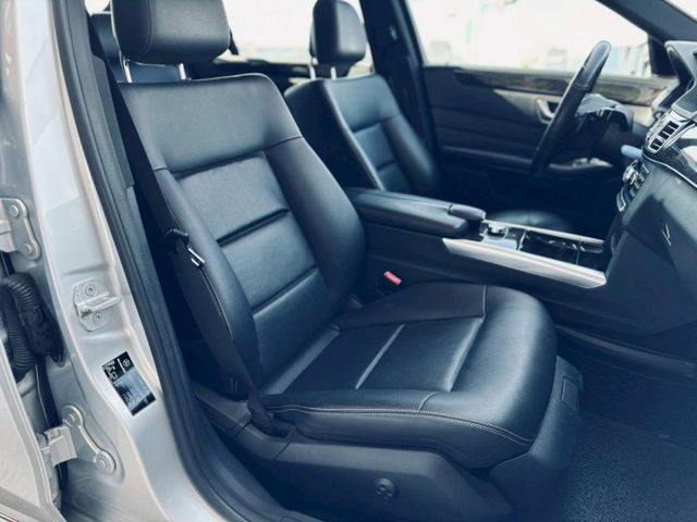 天窗、雙前座電動座椅、倒車顯影、雙區恆溫空調、定速、安全配備齊全 前車主用心顧車 推薦給重視舒適感受的你  第4張相片