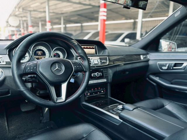 天窗、雙前座電動座椅、倒車顯影、雙區恆溫空調、定速、安全配備齊全 前車主用心顧車 推薦給重視舒適感受的你  第6張相片