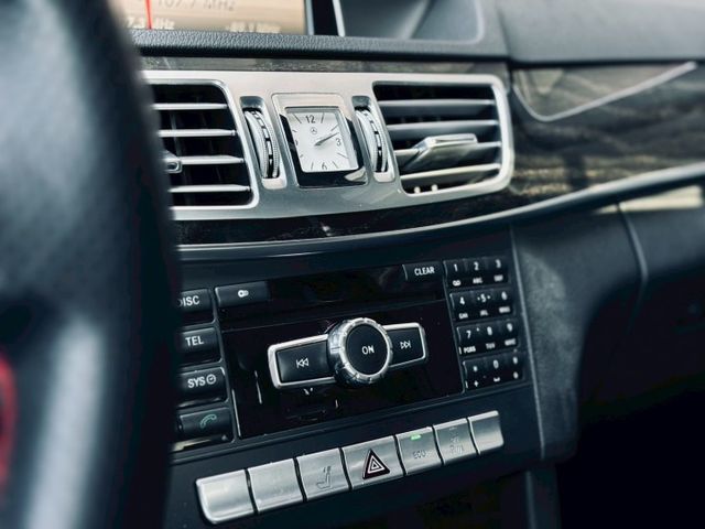 天窗、雙前座電動座椅、倒車顯影、雙區恆溫空調、定速、安全配備齊全 前車主用心顧車 推薦給重視舒適感受的你  第8張相片