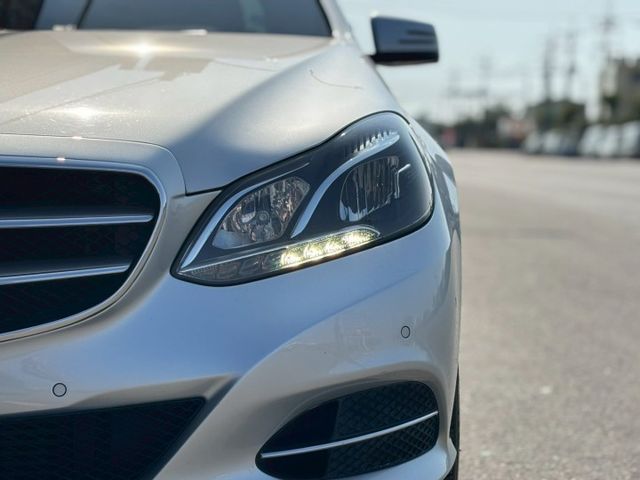 天窗、雙前座電動座椅、倒車顯影、雙區恆溫空調、定速、安全配備齊全 前車主用心顧車 推薦給重視舒適感受的你  第14張相片