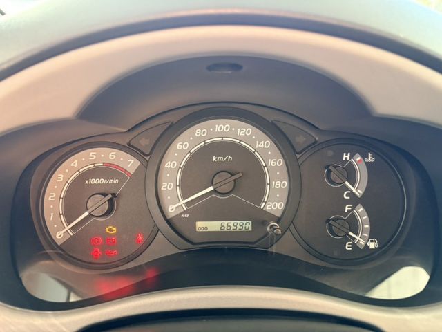 跑超少!!!! 僅6.6萬公里 里程保證 全車原鈑件 一手車 內裝完整如新 安卓機  第2張相片