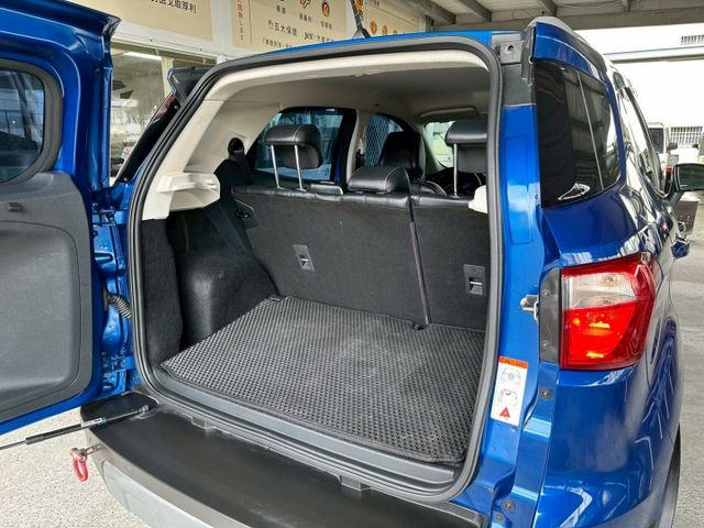 〈台南太星汽車〉125旗艦型 一手車僅跑6萬 剛原廠大保養 高視野 好停車又省油  第19張相片