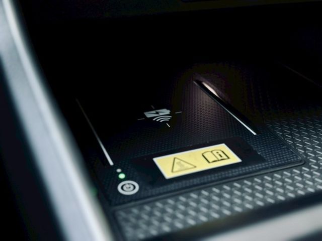 S版 全車原鈑件 標配 Honda Sensing  ACC跟車、車道維持、盲點偵測、車偏警示、電動尾門、倒車顯影  第7張相片