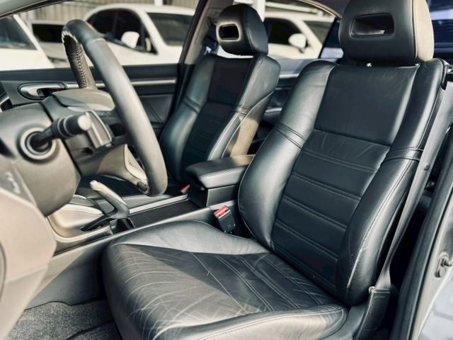 CIVIC  第6張相片