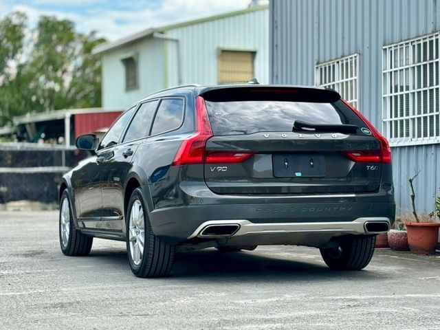 V90 CROSS COUNTRY  第4張相片