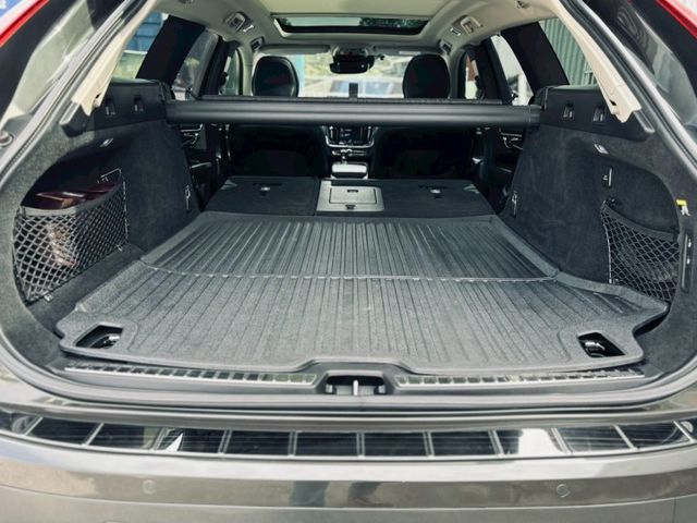 V90 CROSS COUNTRY  第9張相片
