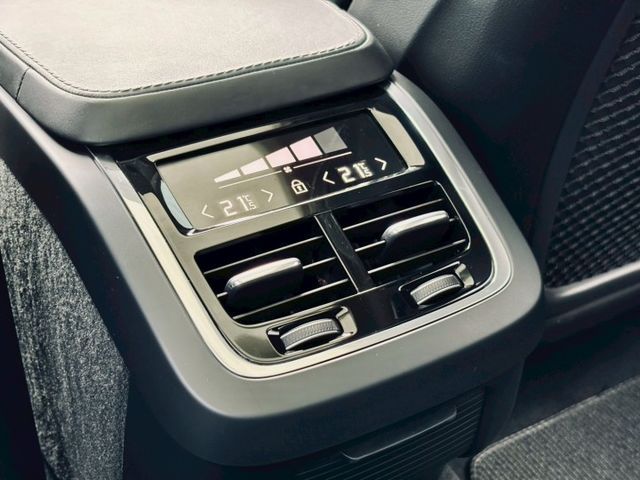 V90 CROSS COUNTRY  第10張相片