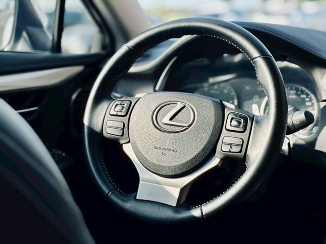 NX系列經典熱銷代表 里程8萬多公里 全車原鈑件 已通過YES認，舒適、保值、妥善率兼具，現在入手剛剛好。  第10張相片