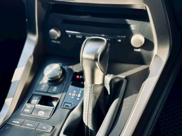 NX系列經典熱銷代表 里程8萬多公里 全車原鈑件 已通過YES認，舒適、保值、妥善率兼具，現在入手剛剛好。  第15張相片