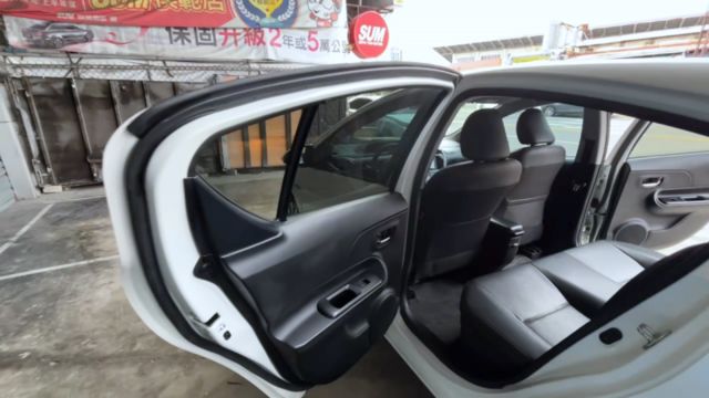 PRIUS  第15張相片