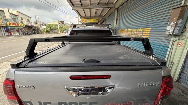 HILUX  第6張相片