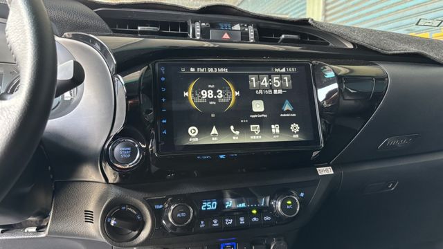 HILUX  第13張相片