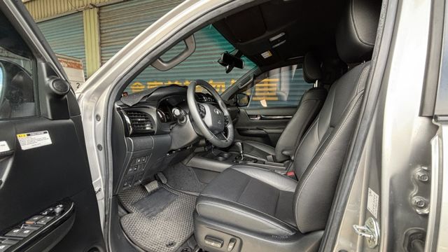 HILUX  第15張相片