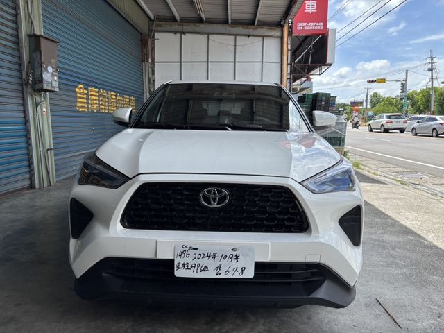 YARIS CROSS  第1張相片