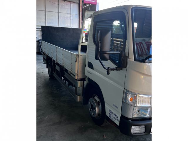 14呎，定速，車道偏移，ABS，升降尾門，跑超少~  第3張相片