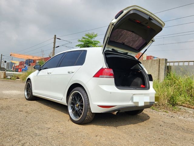 VOLKSWAGEN福斯 GOLF  第6張相片
