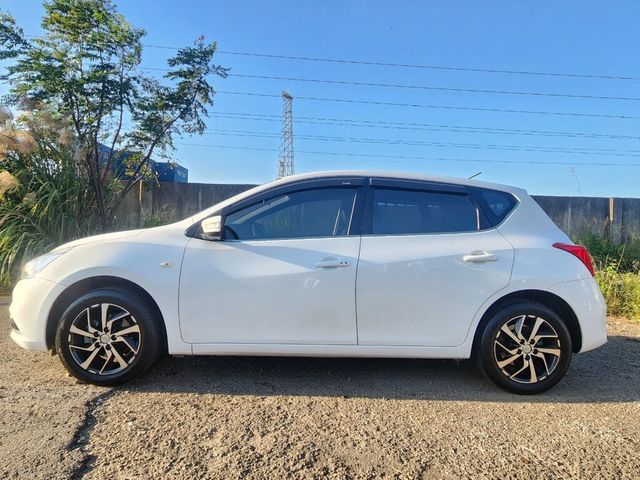 NISSAN日產 TIIDA  第5張相片