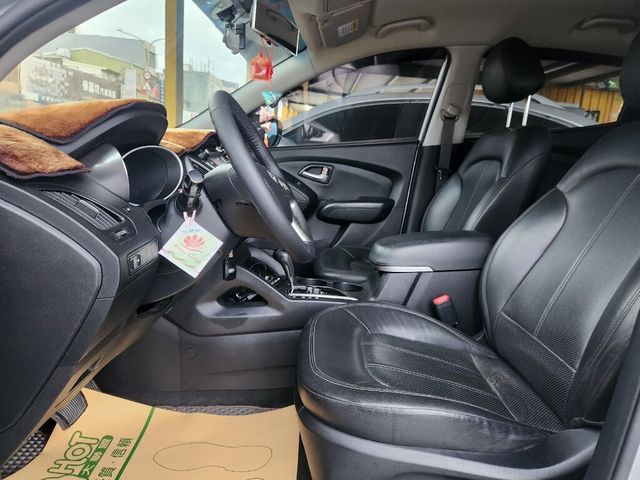 HYUNDAI現代 IX35  第3張相片