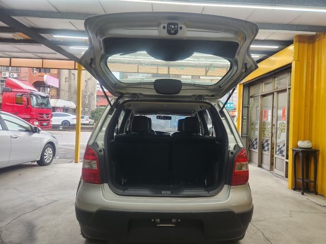 NISSAN日產 LIVINA  第7張相片