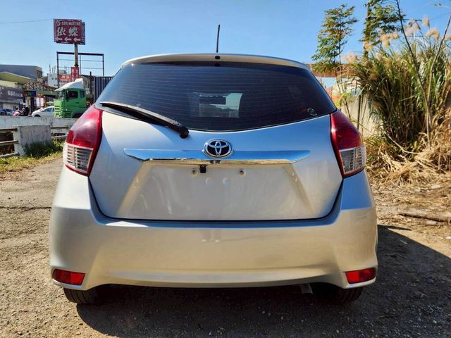 TOYOTA豐田 YARIS  第2張相片