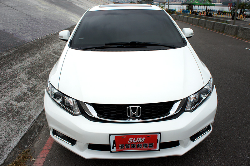 市場稀有 Civic 2.0S 天窗 換檔快撥 6安全氣囊 155hp馬力  第2張相片